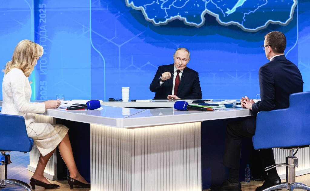 V.V.Putin_Pryamaya-liniya-2025_1.jpg V.V.Putin_Pryamaya-liniya-2025_1.jpg